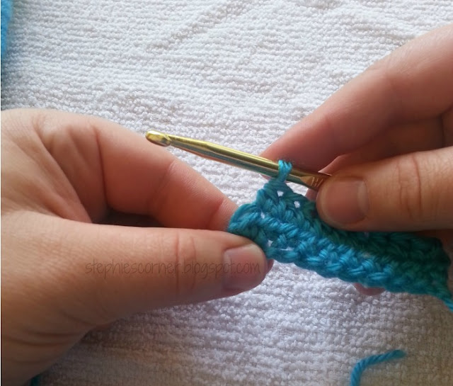 Stephie&#039;s Corner: crochet 101 :: half double crochet part II