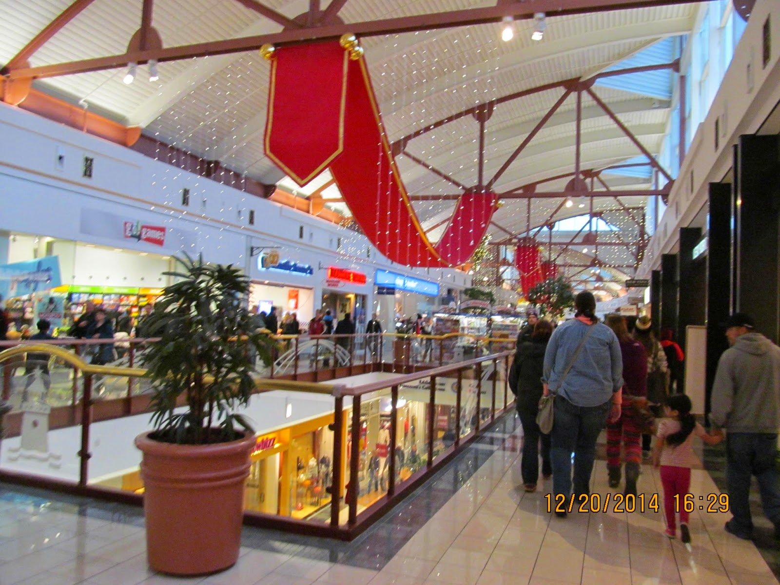 payless rivertown