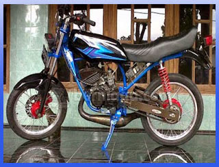 Koleksi Terkait : Foto Modifikasi Yamaha RX King Airbrush title=