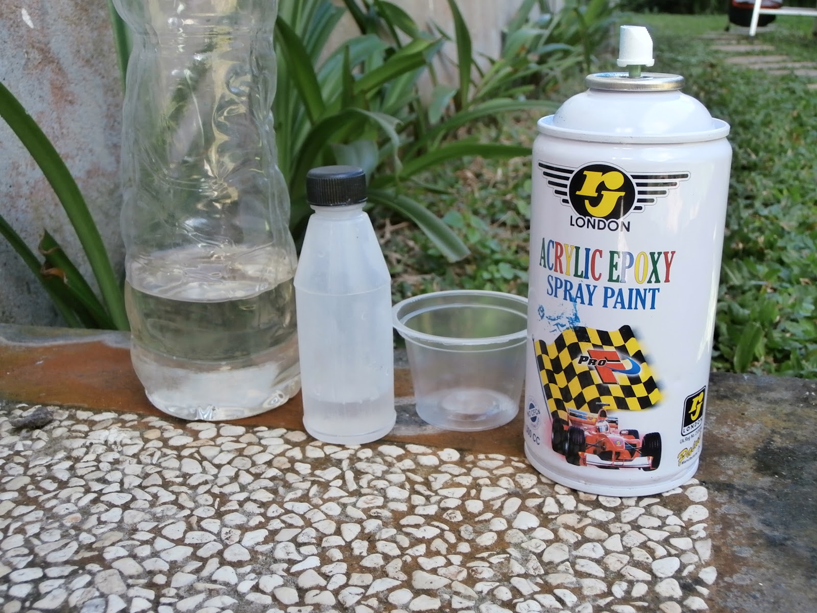 Kristofir Dean Alternative Polyester Resin Dyes Spray Paint