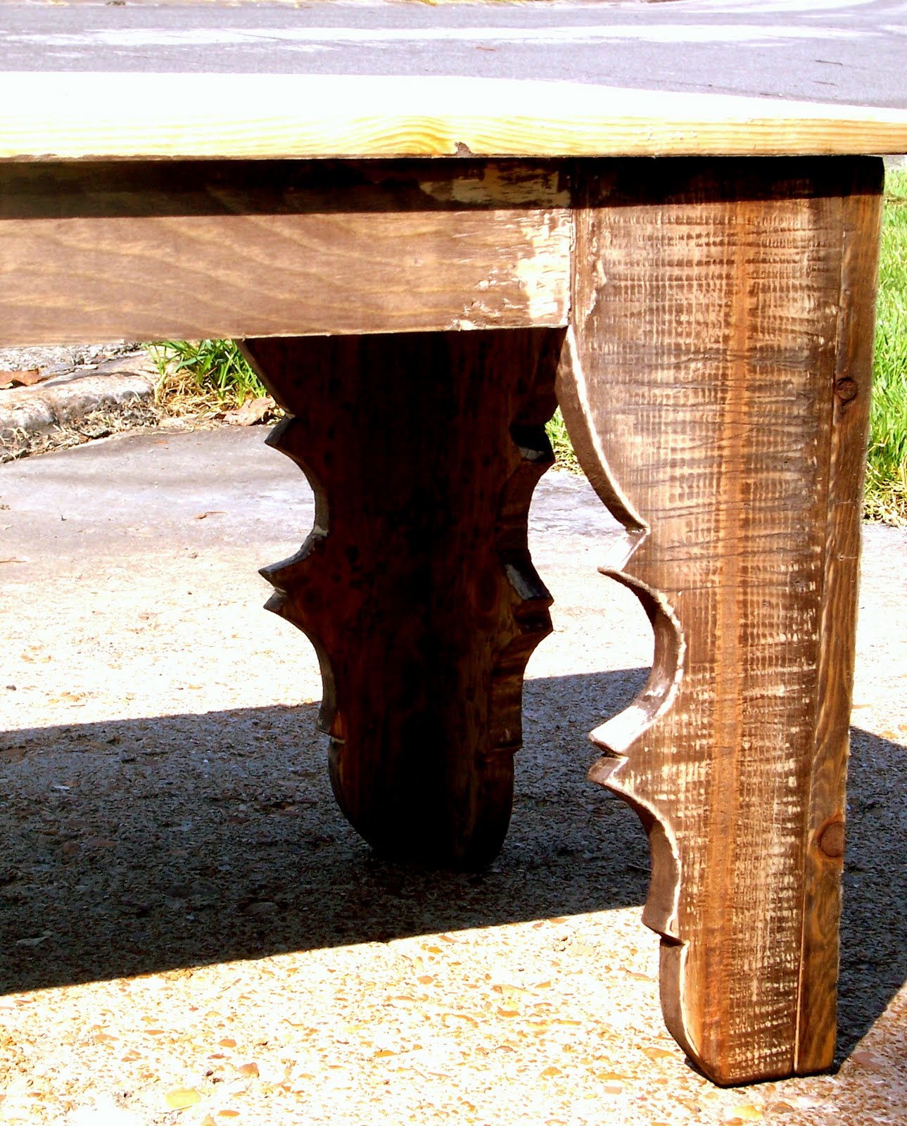 the Cre8tive Outlet DIY Coffee Table + tutorial