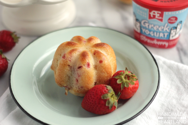 Strawberry Yogurt Muffin Recipe with #AEDairy Greek Yogurt