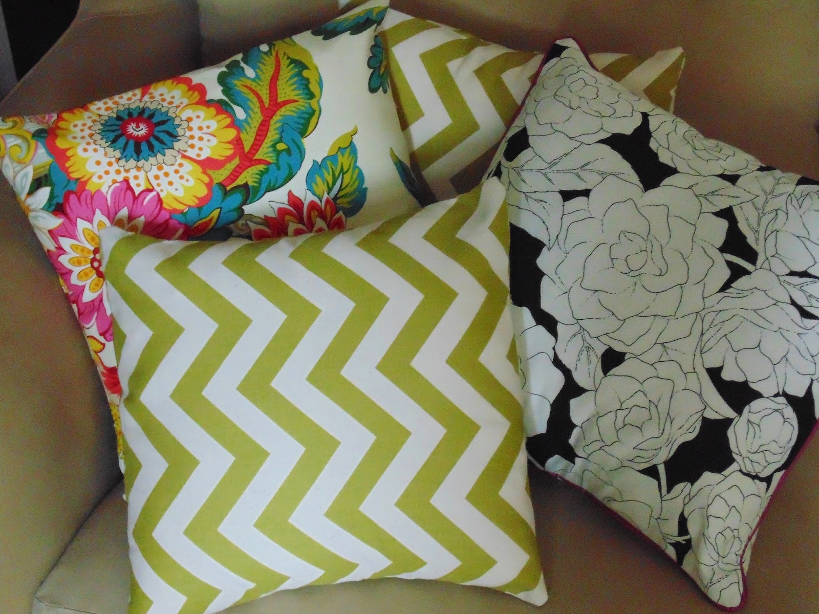 Diary of a Chain Stitcher: Mood Fabrics Cotton Canvas Print Cushion Covers