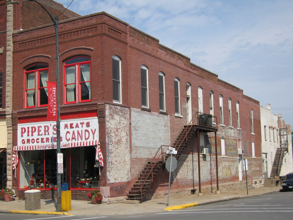 Chariton's Square Deal The Piper's Building