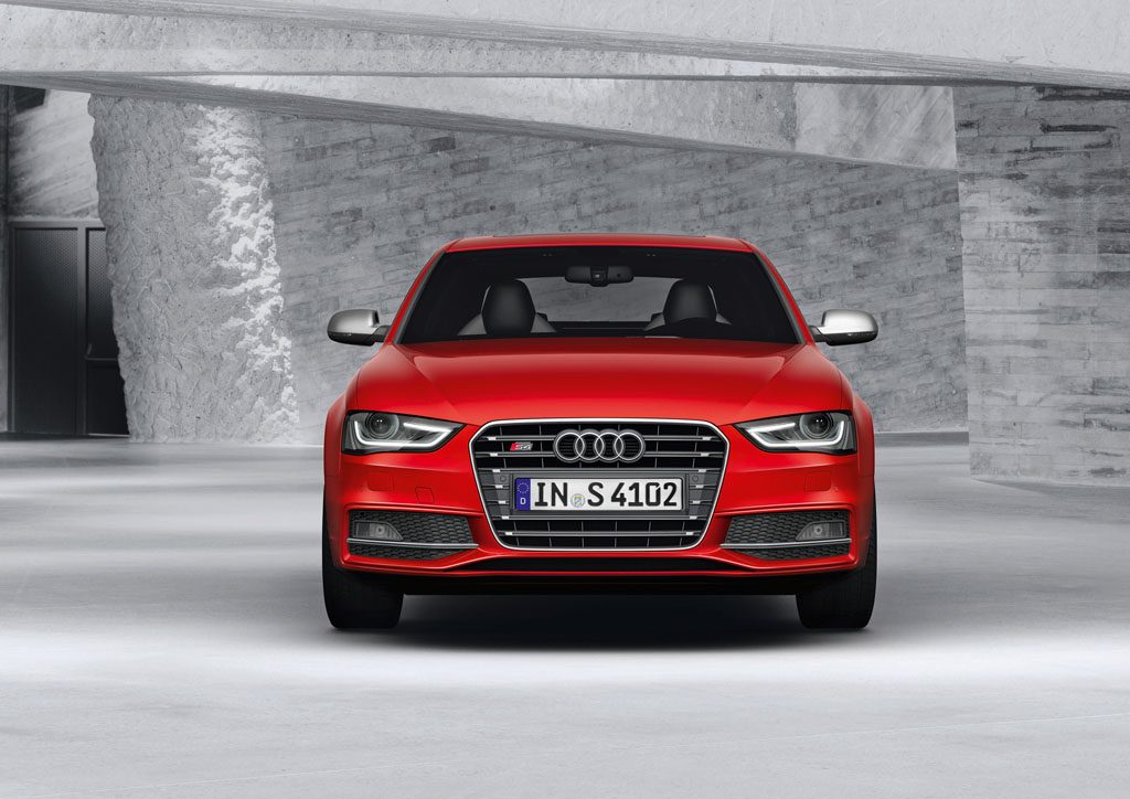 2013 Audi A4, S4 and A4 allroad quattro officially revealed