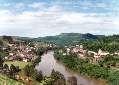 ESCOLA MAURA DE SENNA PEREIRA Conheça Pinheiro Preto