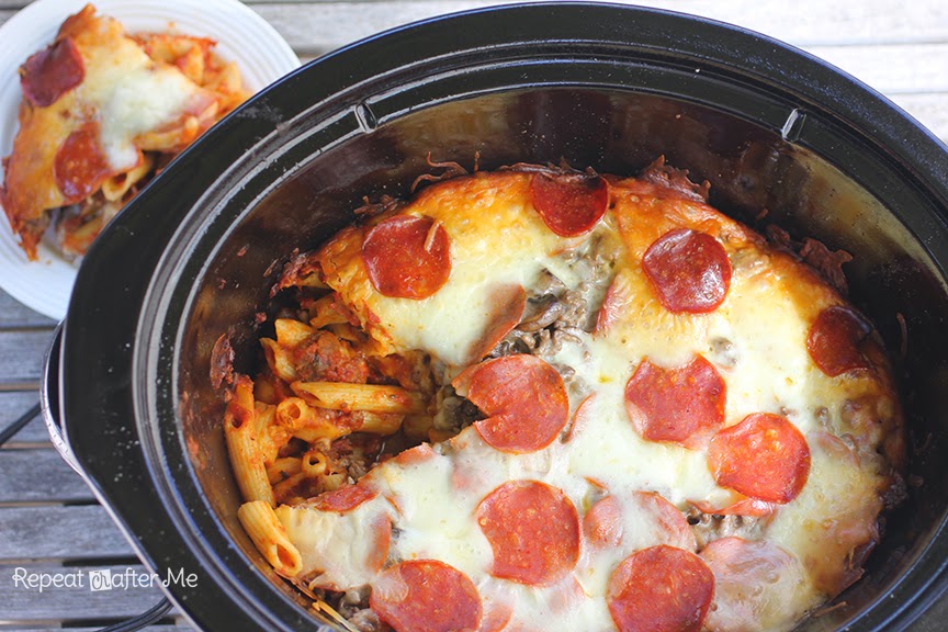 Repeat Crafter Me Crock Pot Pizza Casserole