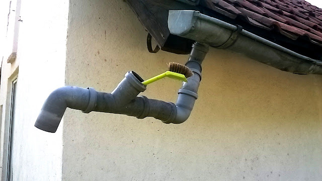 Gartenanders Mehrere Regentonnen gleichzeitig mit Regenwasser befüllen