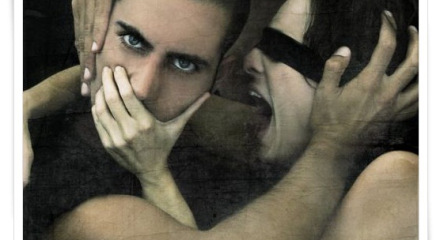 yanımızdakine neden bağırırız bağırma