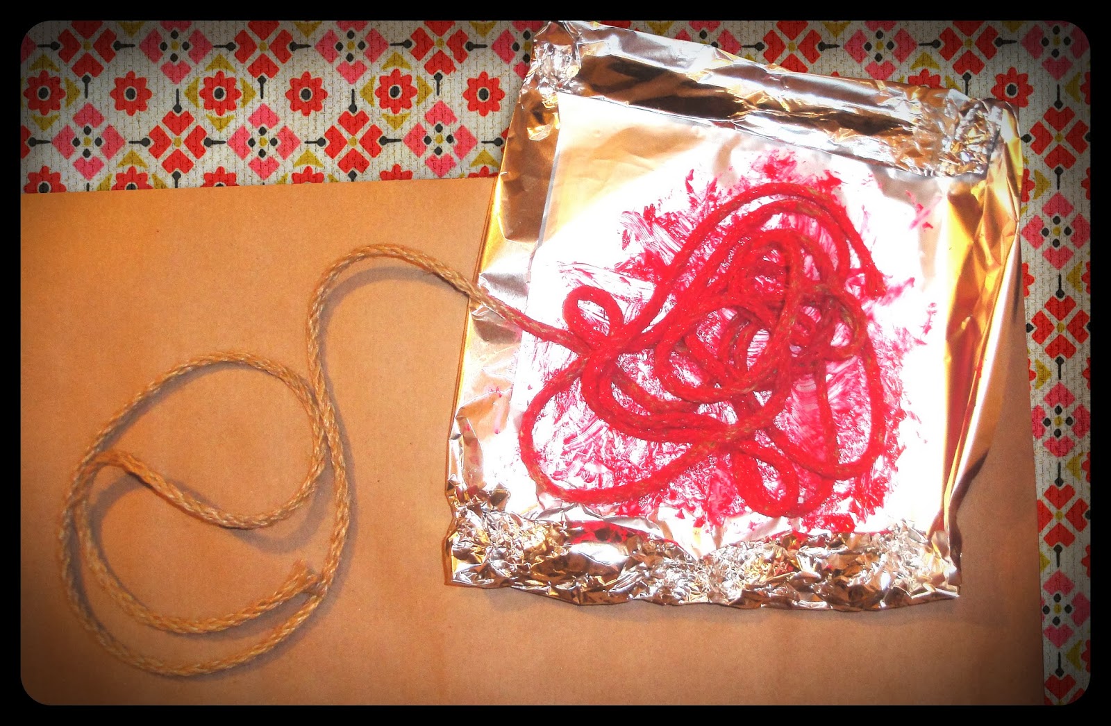 Mary's Merryland DIY String Gift Wrap!