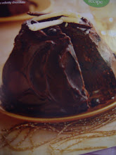Luxuoso vulcão de chocolate negro