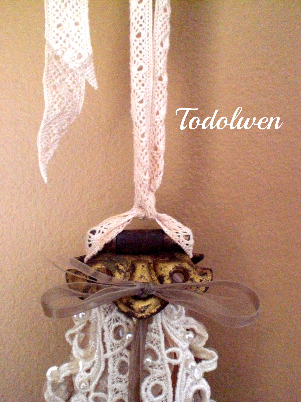 Todolwen Ribbon and Lace Tassel Tutorial