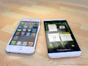 BlackBerry Z10 VS iPhone 5 in White & Black