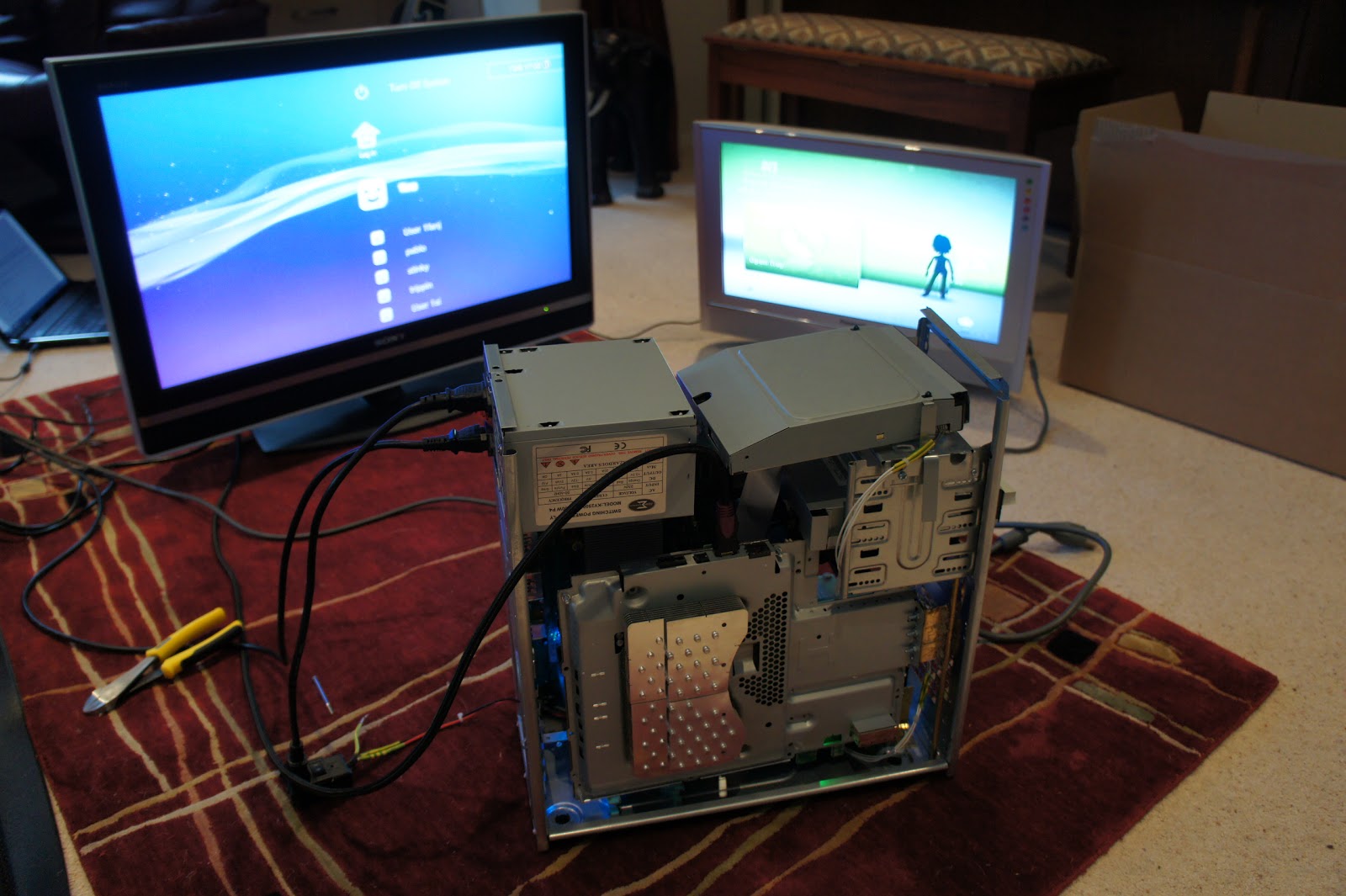 Creation of the Xbox 360 and PS3 in a PC case mod Xbox 360 PS3 PC Case mod