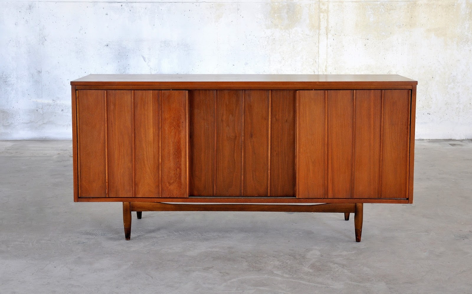 SELECT MODERN Mid Century Modern Credenza, Bar, Buffet or Sideboard