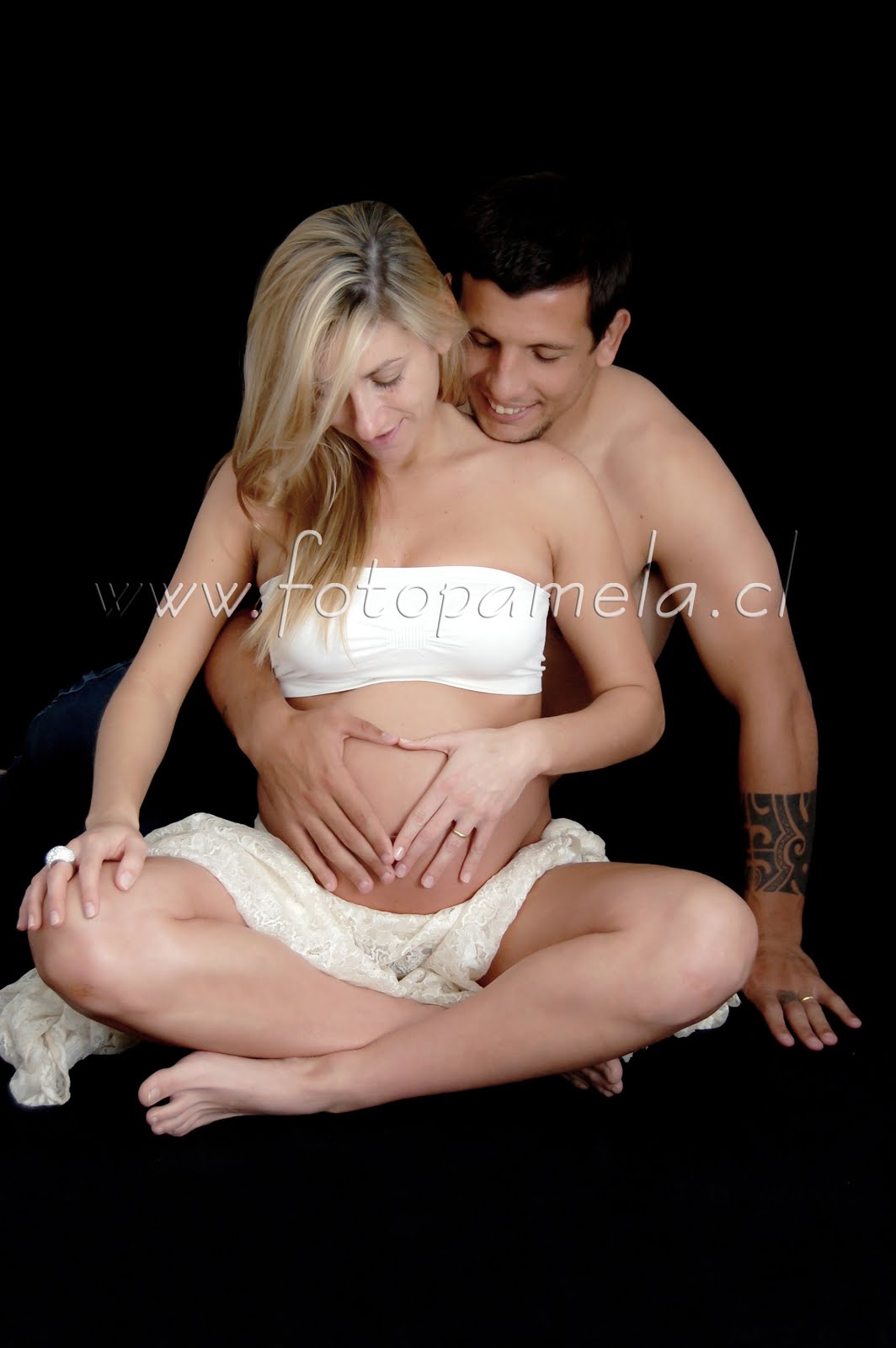 fotos en pareja para embarazadas en santiago metro los leones