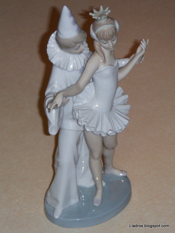 lladros Lladro 4882 Carnival Couple Pierrot & Ballerina Figurine
