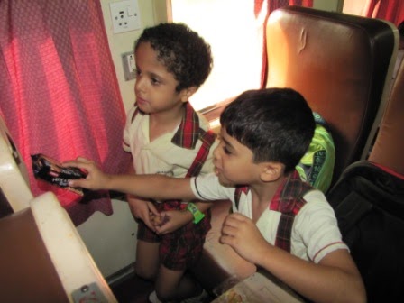 Journey To Jaipur With Kids As Co-passengers