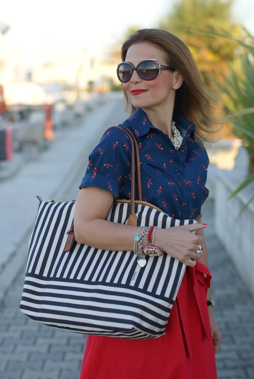 Roberta Pieri robertina collection, a striped tote on Fashion and Cookies fashion blog, fashion blogger style