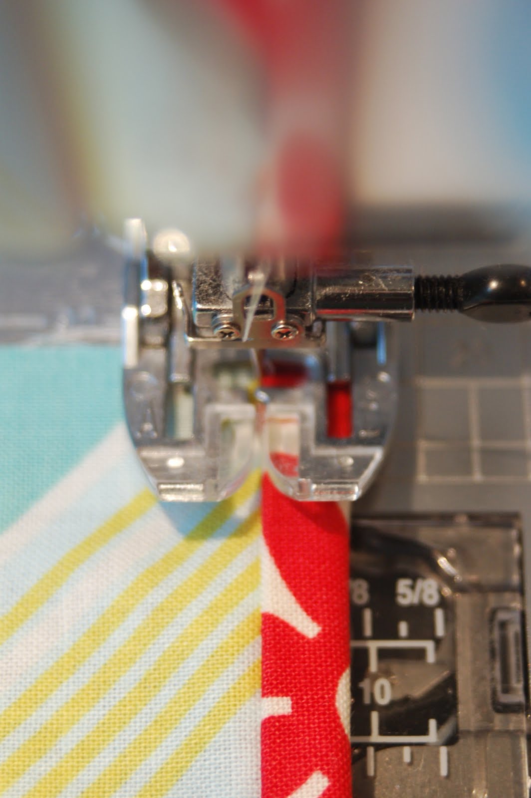 travel sewing kit tutorial lots of pink here!