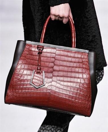 [صورة مرفقة: Bags%2B2013%2B-3.jpg]