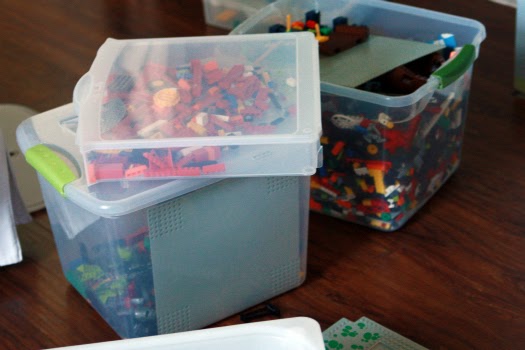 Lego brick sorting tray that nests neatly inside itself : r