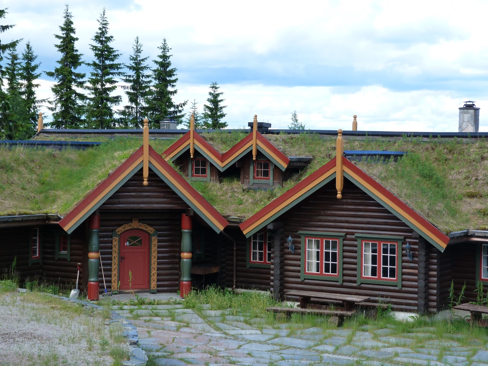 ItchyFeet Trysil / Norway Ugla Hyttegrend Luxury Log Cabins Nowegian "Laft Hus" at summertime