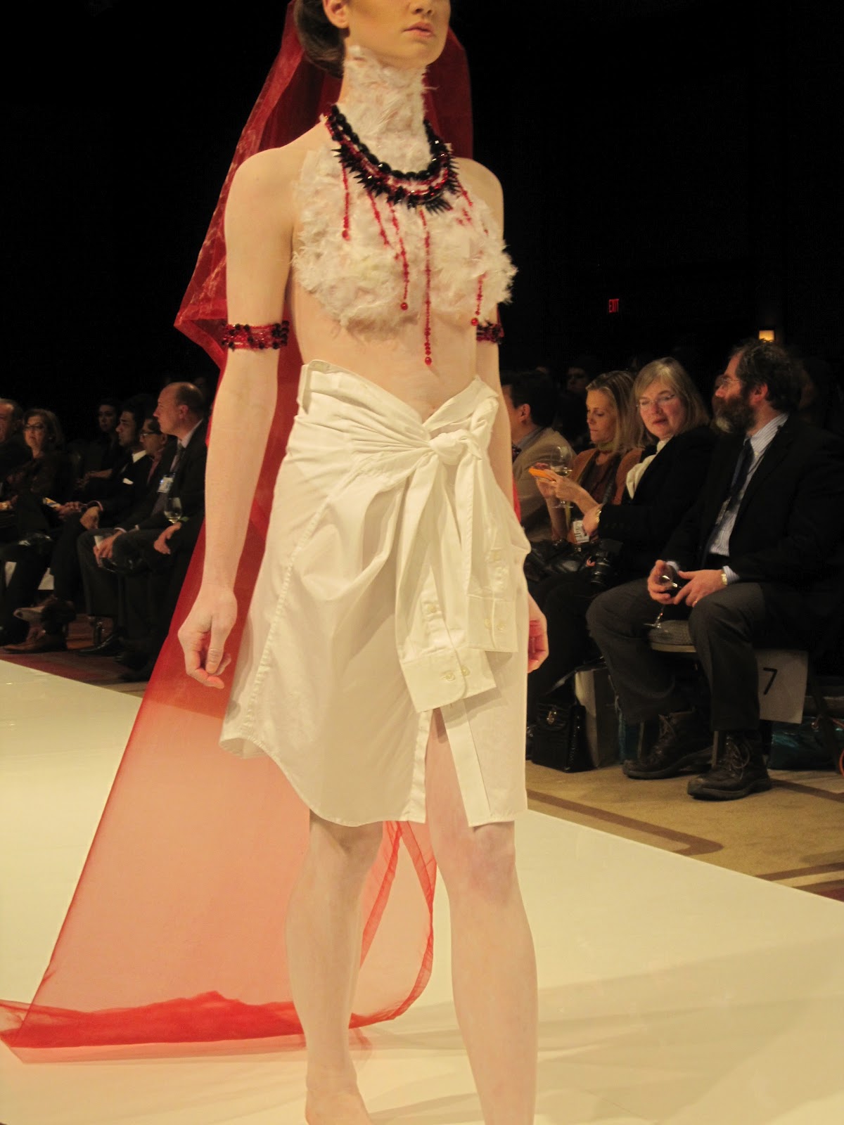 synonyme de particulièrement