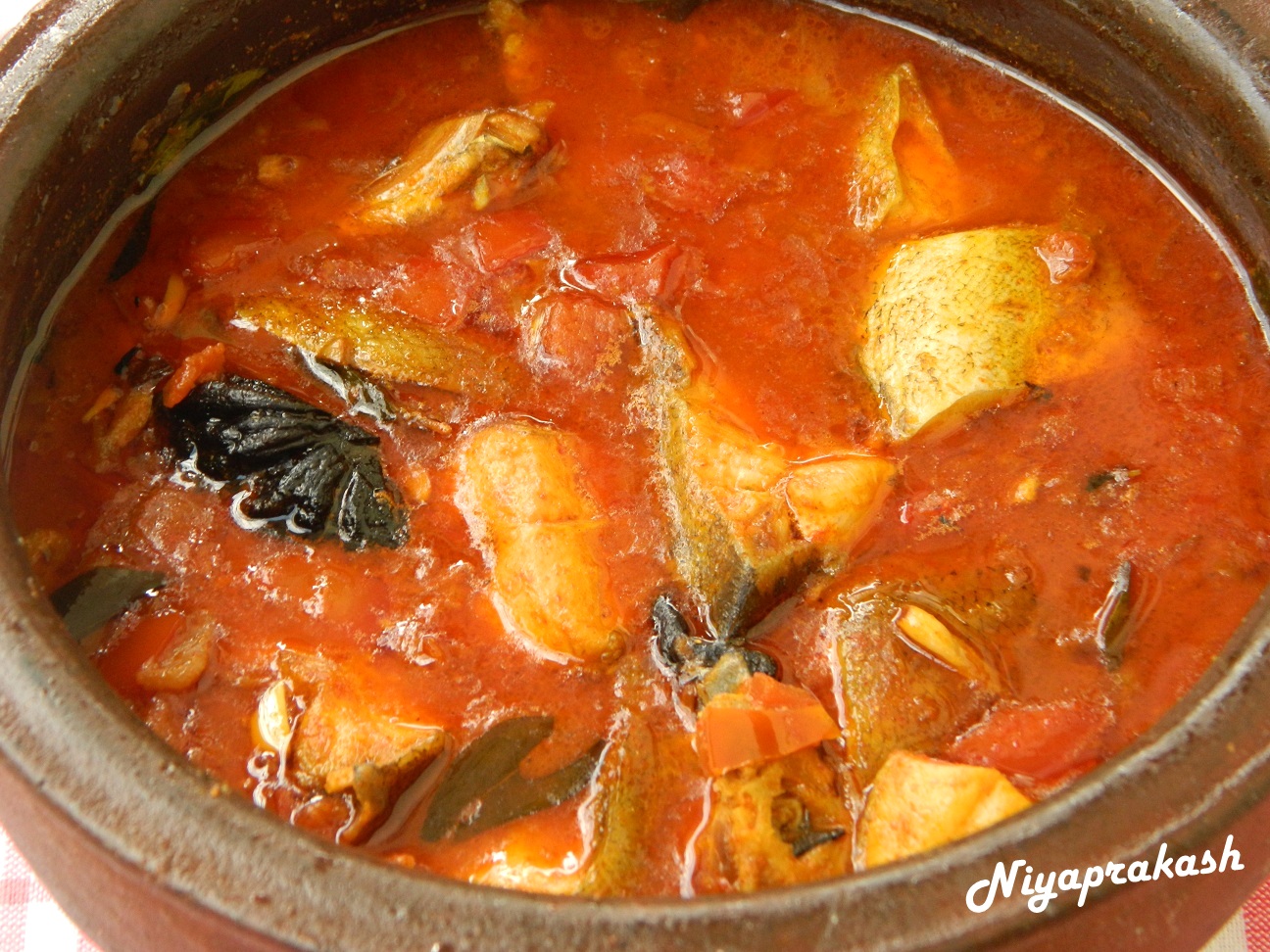 Niya's World Kerala Fish Curry (with tomato and without coconut paste)