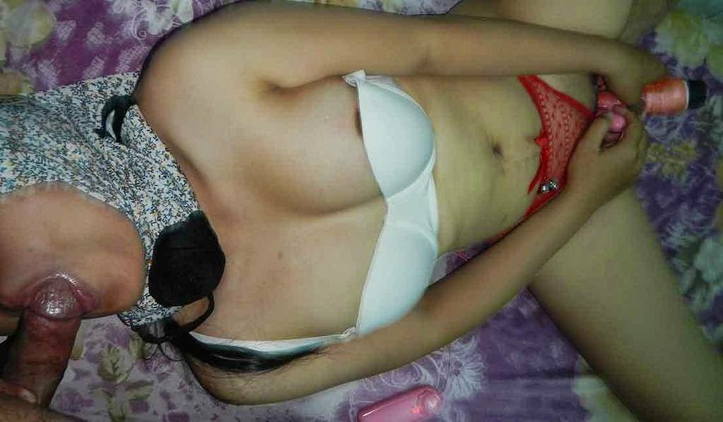 naked girls using a bunny dildo argentina girls sex pictures