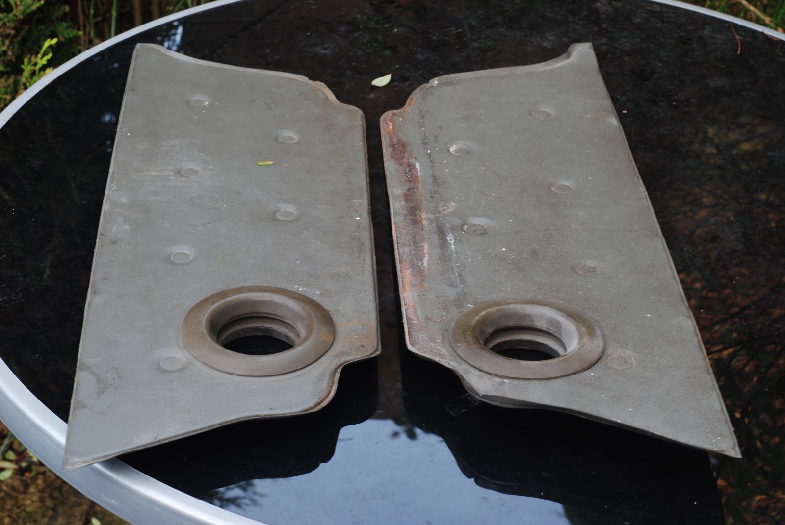 1965 VW Beetle Restoration Kick panel cleanup