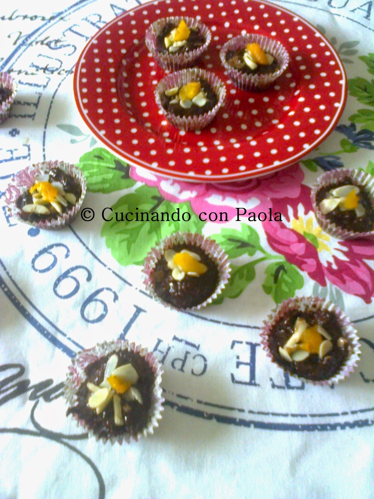 cioccolatini di albicocche e mandorle