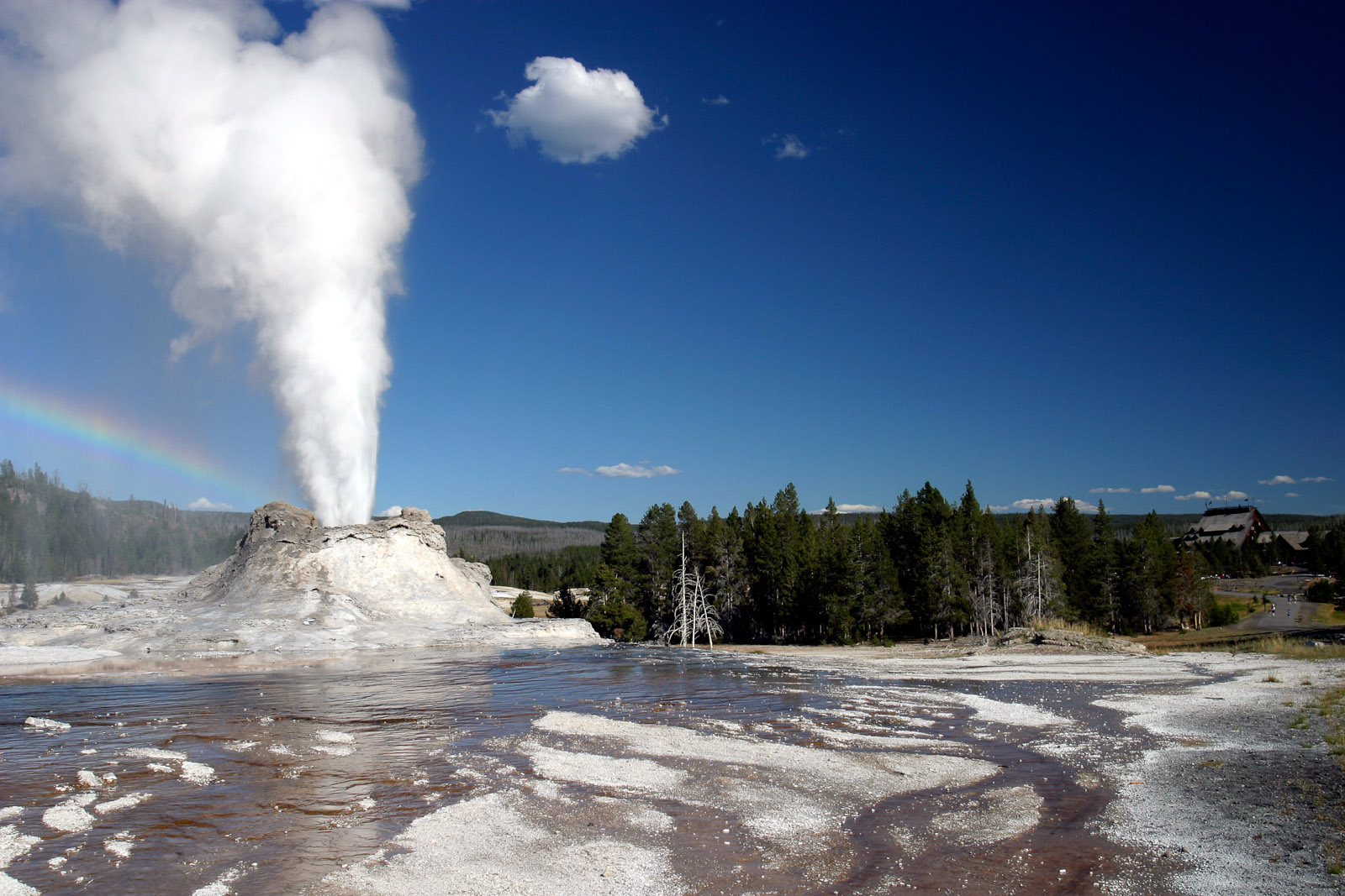 Let's travel the world! Geysers & Hot Springs of Yellowstone National
