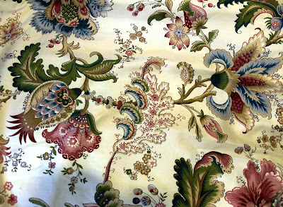 la maison LaFortune: Vintage Jacobean Floral Fabric