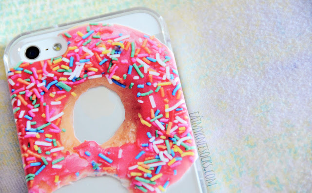 Clash Cases Review: Donut-Print Case Close-up on the pink donut with sprinkles iPhone 5 case from Clash Cases.