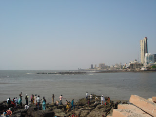 haji ali - restriction on women banned on women entering haji ali dargah - mumbai