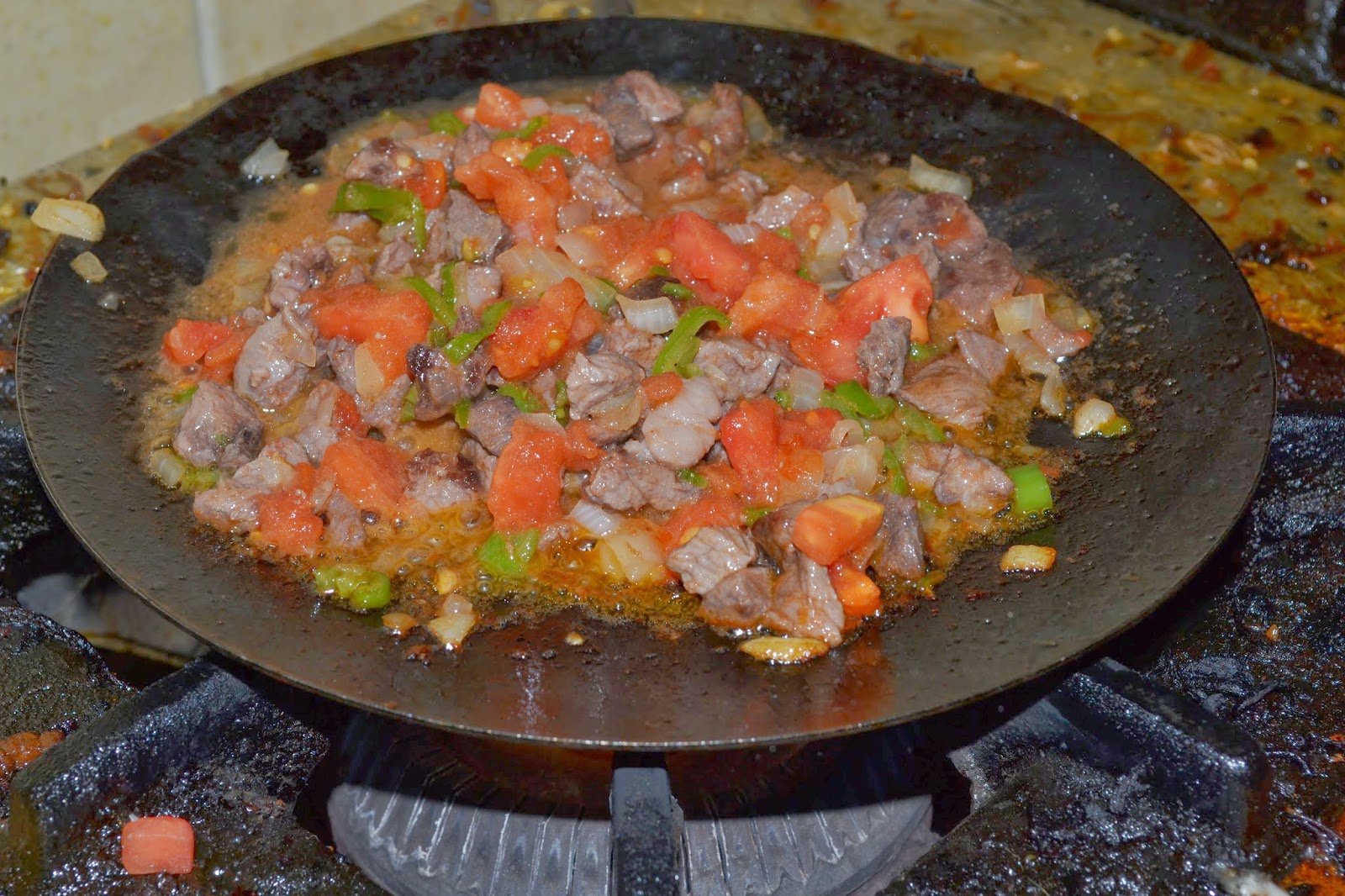 ANNEMİNELİ NEFİS BİR SAÇ KAVURMA TARİFİM