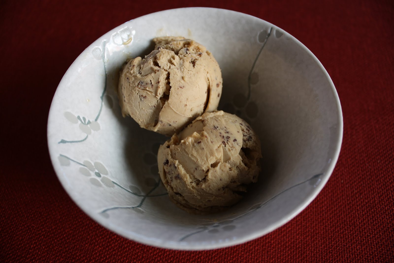 LactoseFree Girl Peanut Butter Ice Cream with Chocolate Shavings