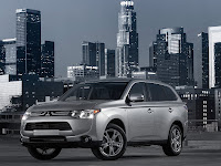 Japanese car photos | 2014 Mitsubishi Outlander US-Version - 2