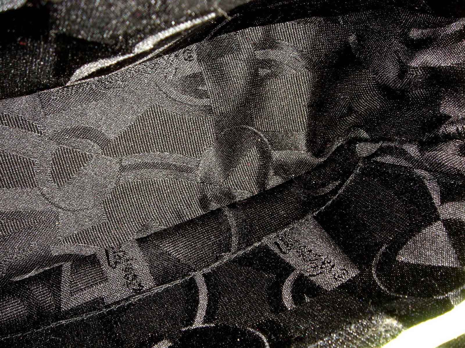 sling bag salvatore ferragamo