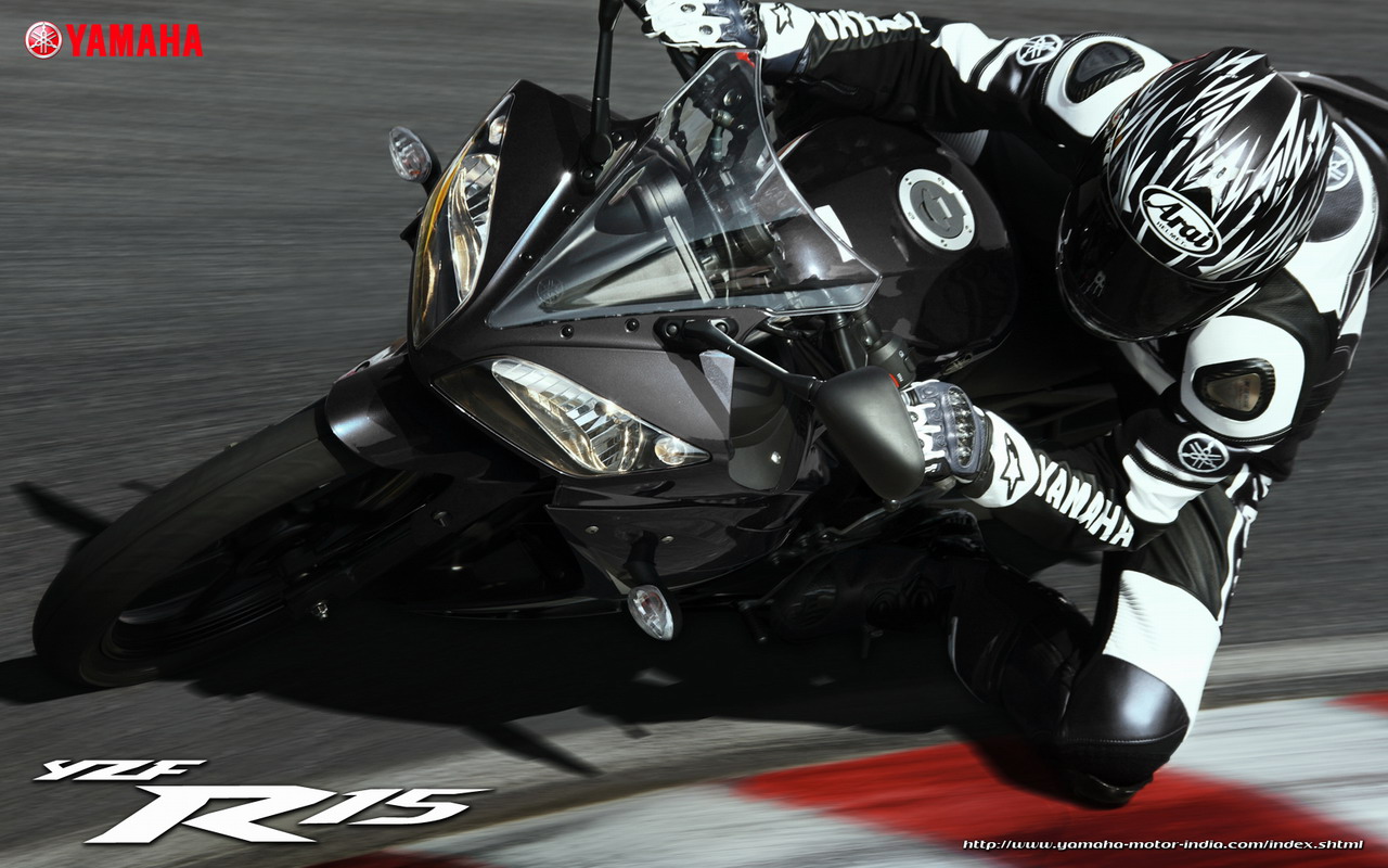 http://2.bp.blogspot.com/-bbSxJluaOX0/TeiWq9hB-gI/AAAAAAAAAXQ/e_S1r6lwdr8/s1600/Perfomance+black-yamaha-r-15-1.jpg