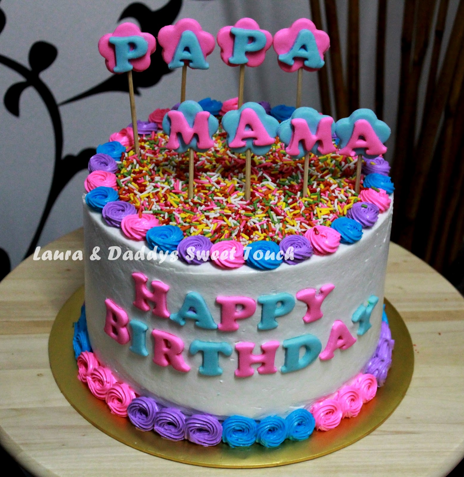 LAURA AND DADDYS MACARONS: Birthday Cake for Papa & Mama