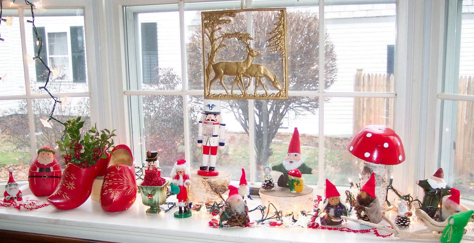 Gnome christmas tomte shelf sitter gnomes craft primitive crafts larger making holiday table direct factory factorydirectcraft dumpty humpty owl garden Maminka Girl Studio: Corsages and Gnomes