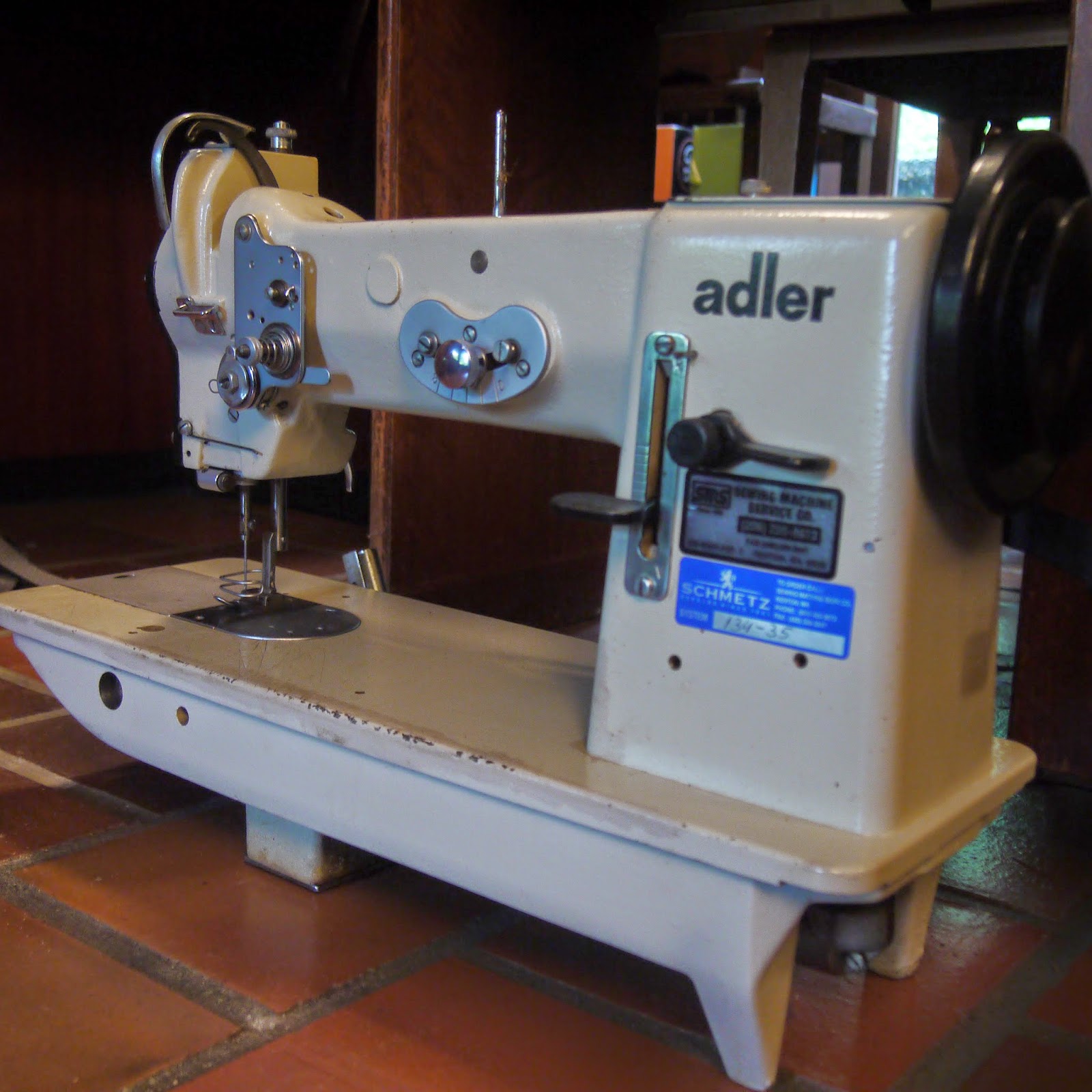 Tight Acres Adler Class 98 Industrial ZigZag