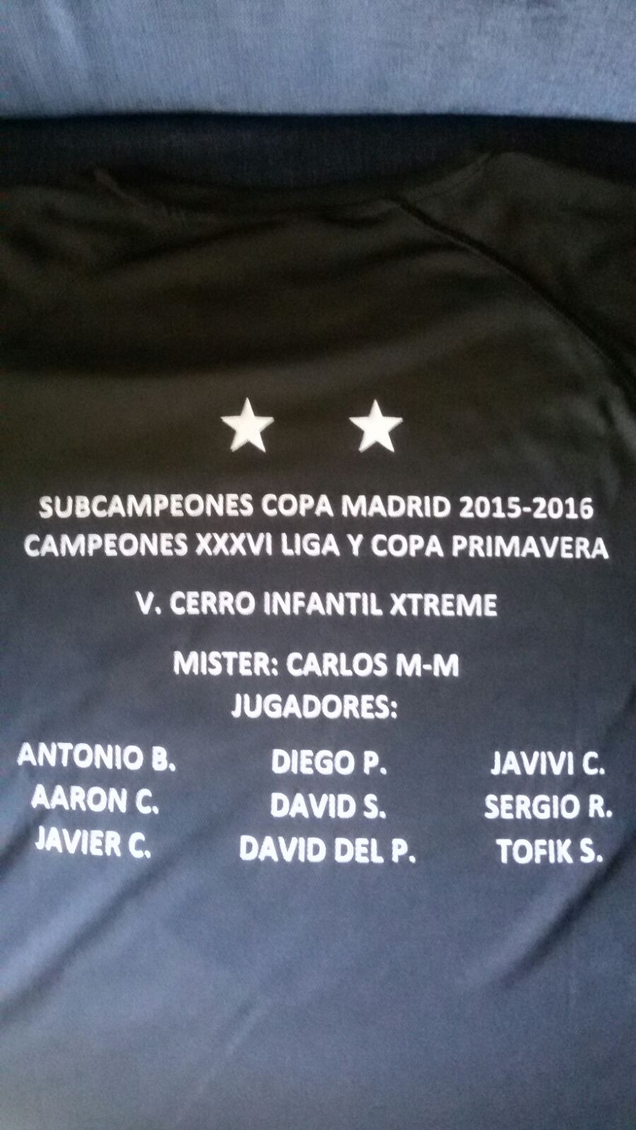 CAMISETA NEGRA CONMEMORATIVA VICTORIAS INFANTILES XTREME 2015-2016