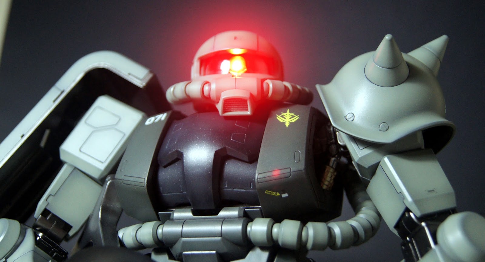 Perfect Grade MS06F Zaku 2 Project Gundam