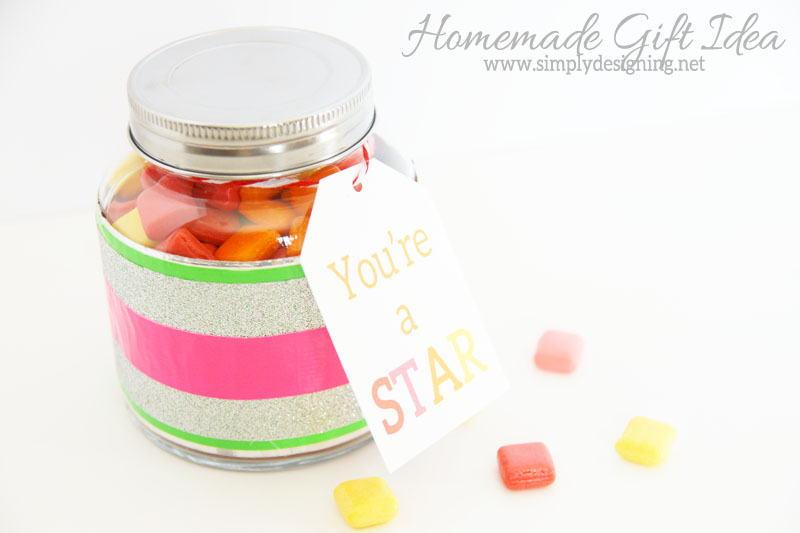 Quick and Simple Gift Idea: You're A Star with FREE Printable | perfect quick gift idea for graduation, teacher appreciation, mother's day, father's day, recitals or end of the year programs! | It's really simple to put together and is so cute and customizable too!  | #DuckTape #HandmadeGift #Gift #Printable #spon