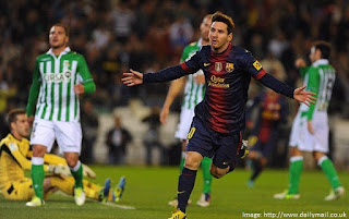 Leo Messi celebrating his record 86th goal in 2012