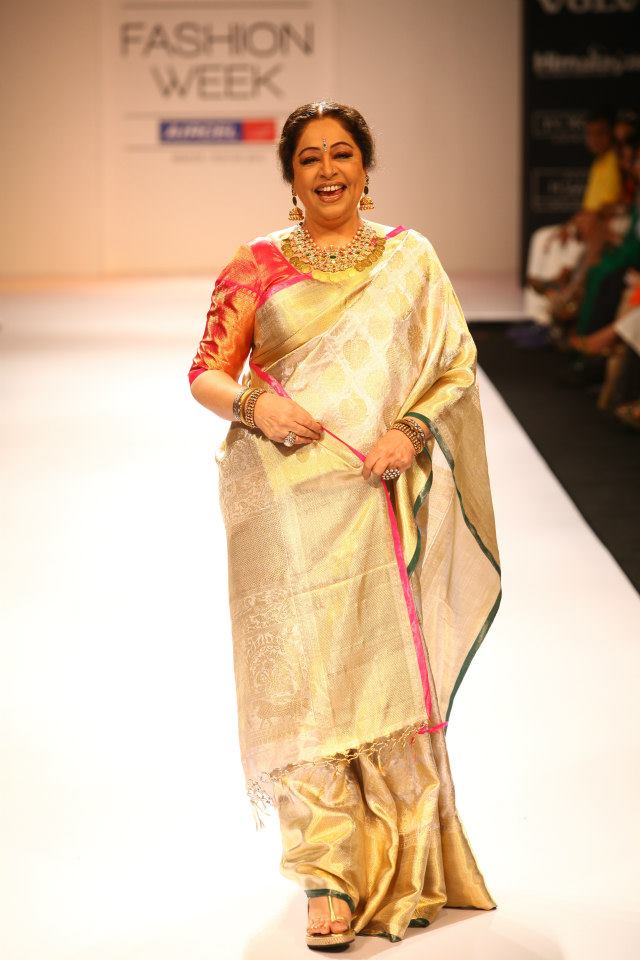Indian Jewellery and Clothing Kiran kher in Gaurang shah saree as a shoe stopper in Lakme