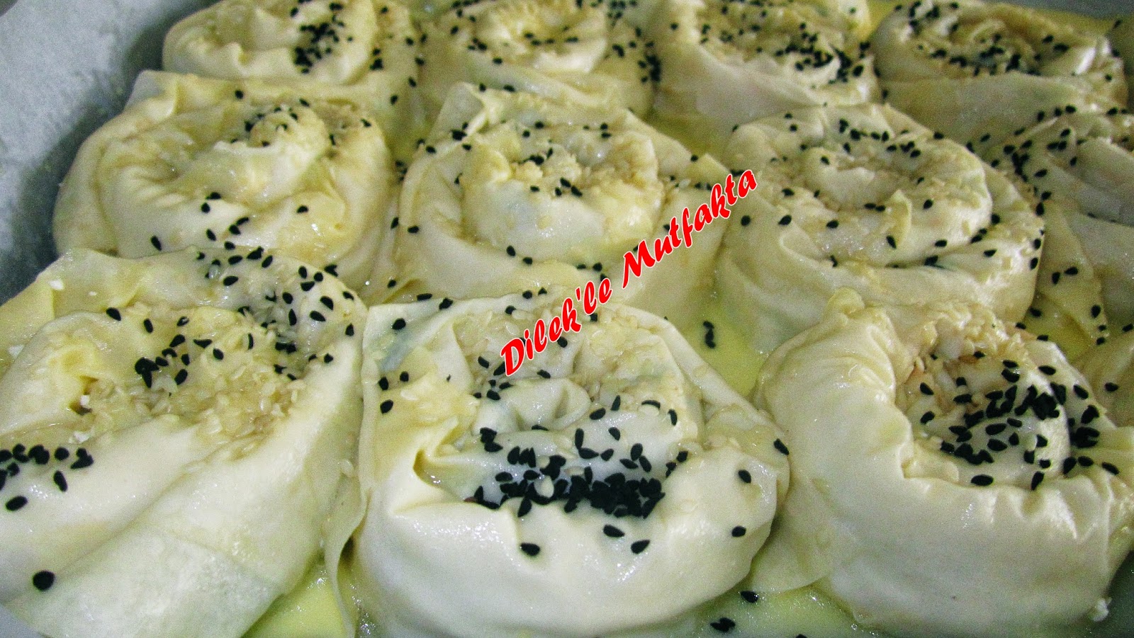 Patatesli, Peynirli Hazır Yufkadan Gül Böreği Dilek�le Mutfakta